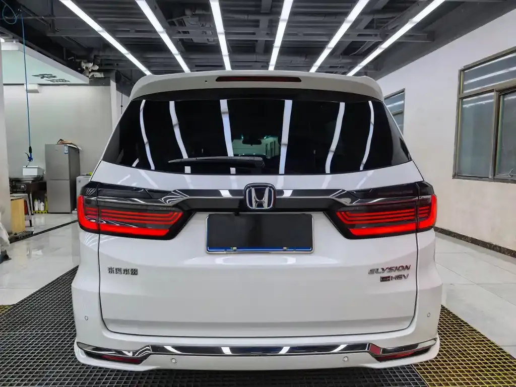 Honda Elysion 2022 из CN, фото 4