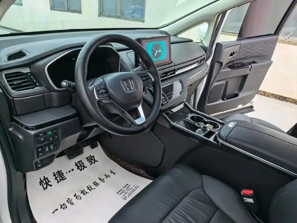 Honda Elysion 2022 из CN, фото 9