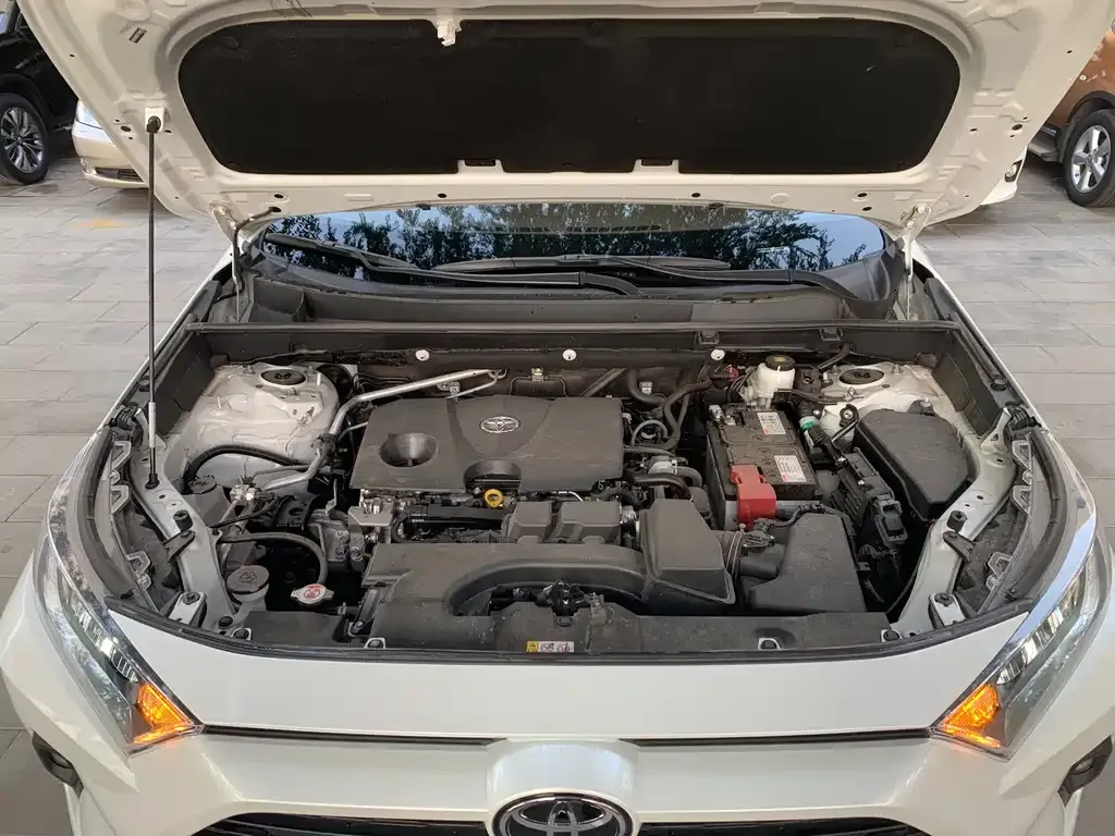 Toyota RAV4 2024 из CN, фото 5