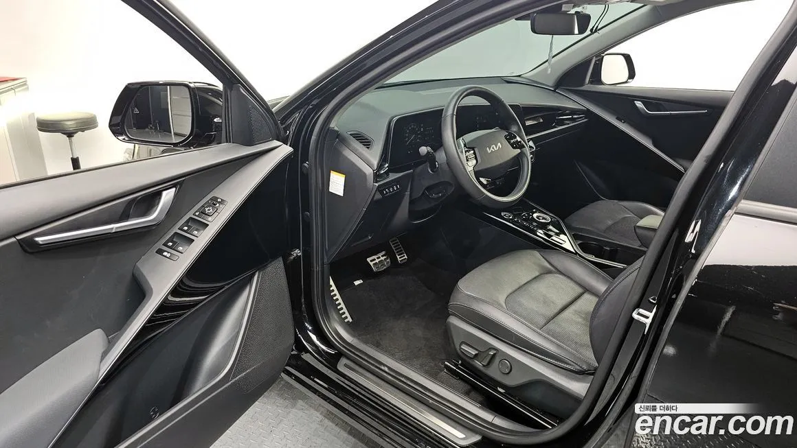 Kia Niro — фото 10