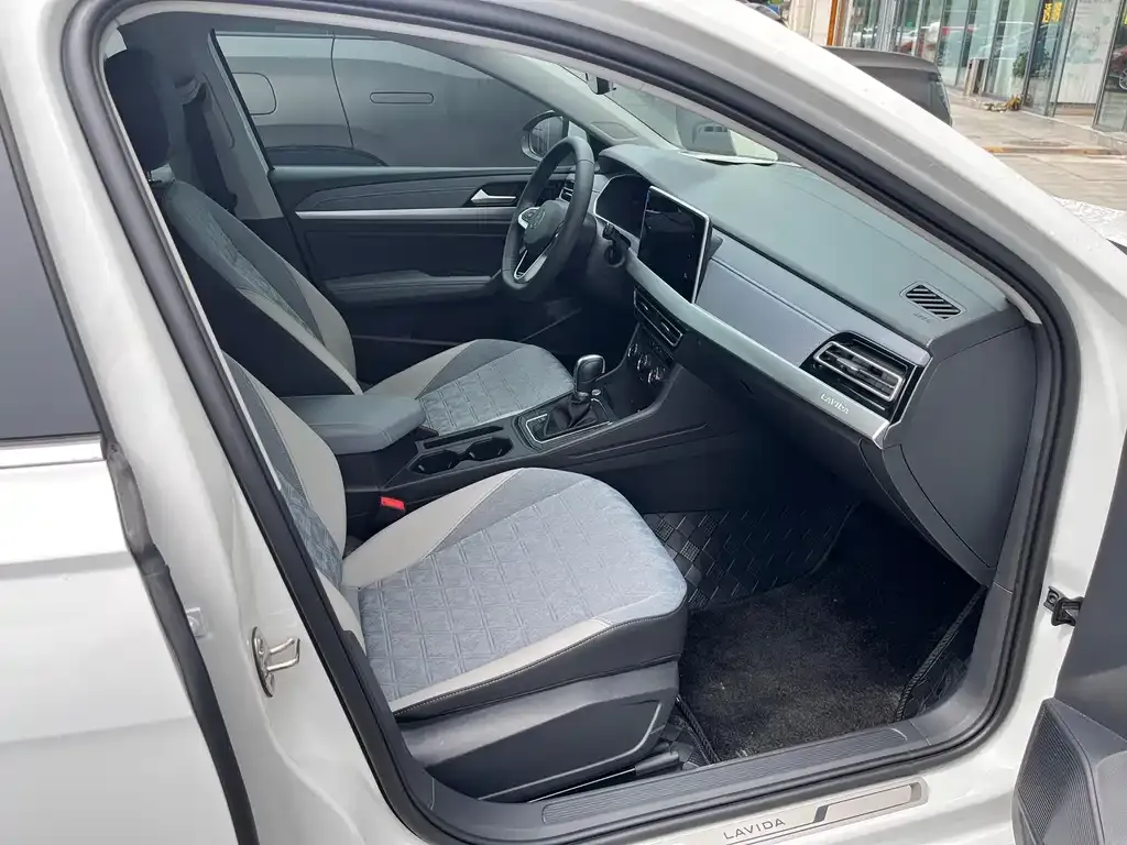 Volkswagen Lavida 2024 из CN, фото 10