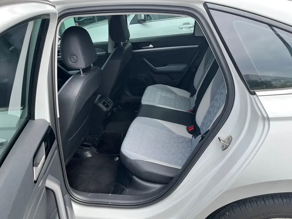 Volkswagen Lavida 2024 из CN, фото 4