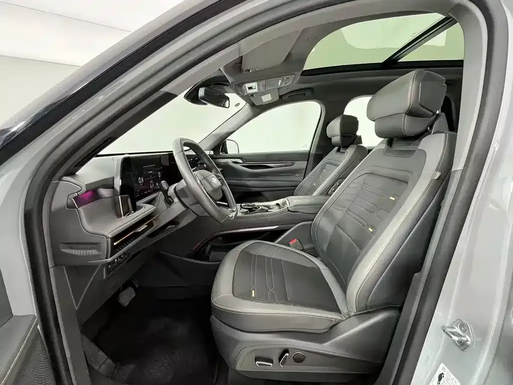 Ford Edge 2023 из CN, фото 3