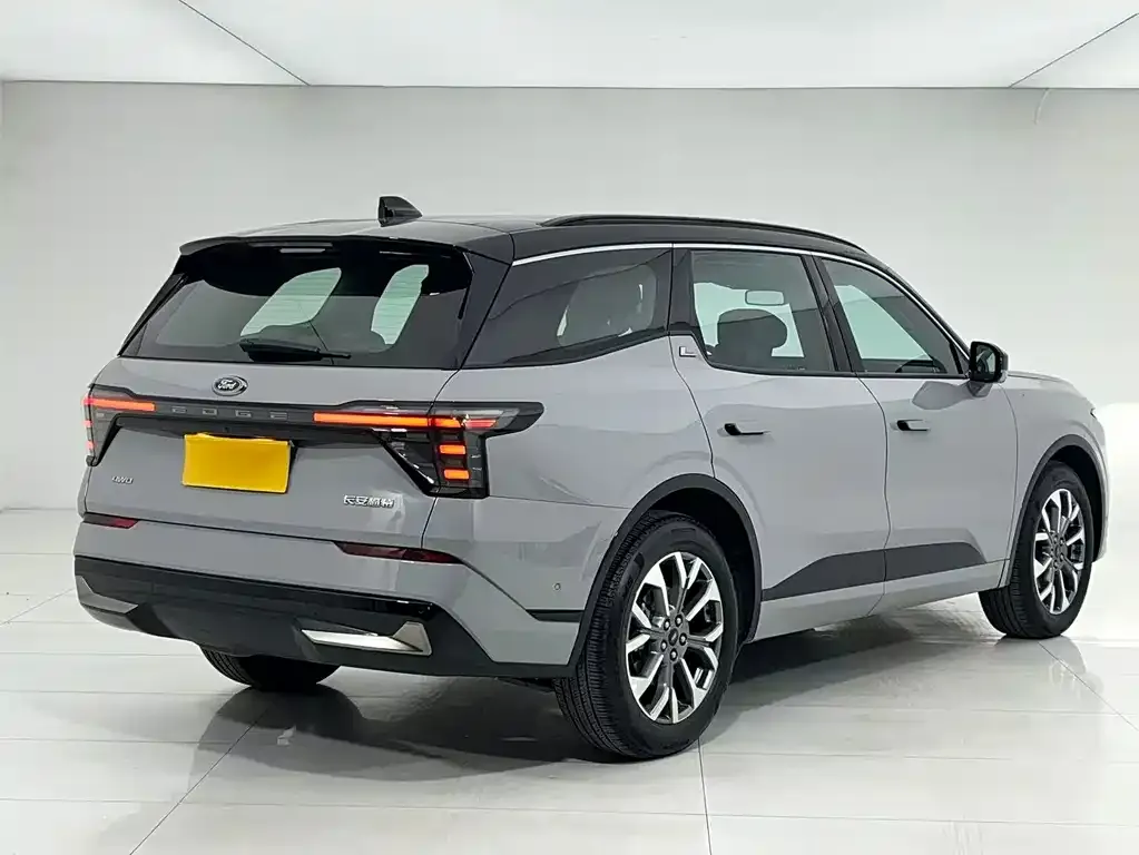 Ford Edge 2023 из CN, фото 5