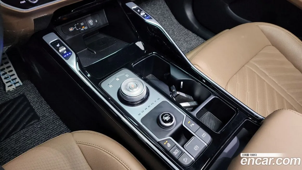 Kia Sorento — фото 9