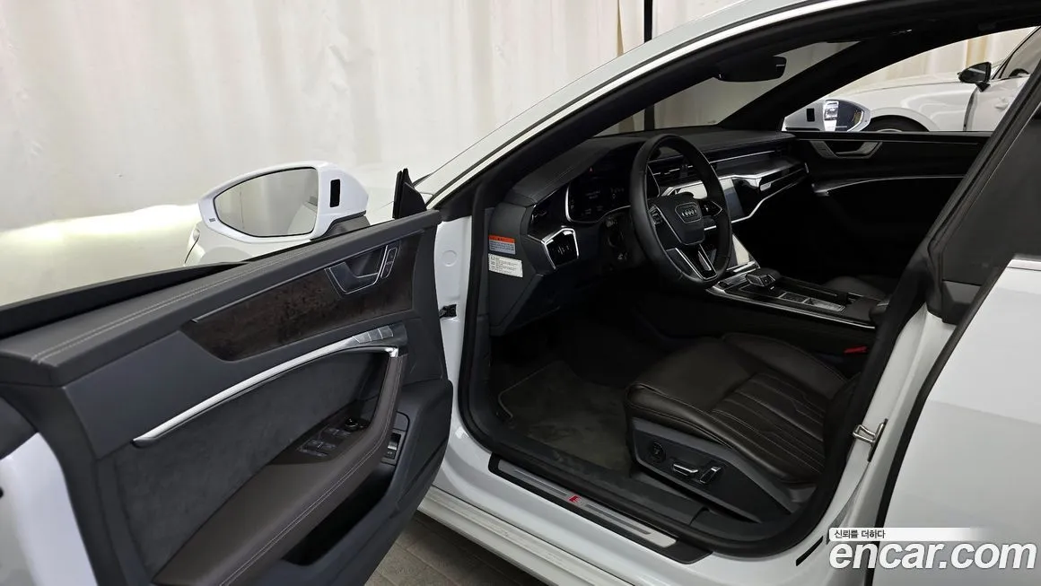 Audi A7 — фото 10