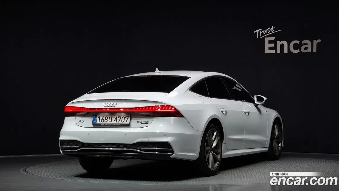 Audi A7 — фото 2
