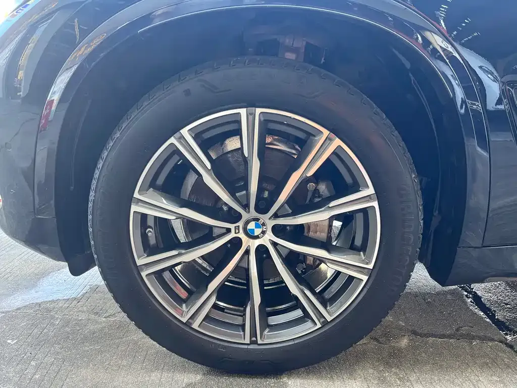 BMW X5 (Import) — фото 9