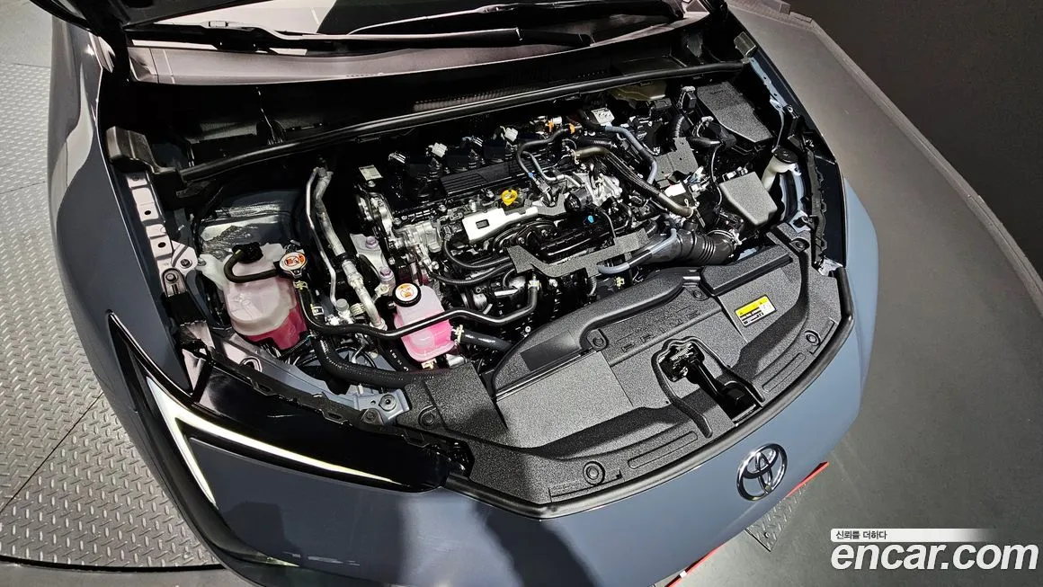 Toyota Prius 2024 из KR, фото 6