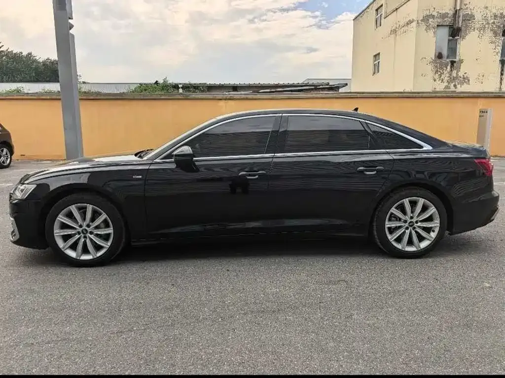 Audi A6L 2024 из CN, фото 4