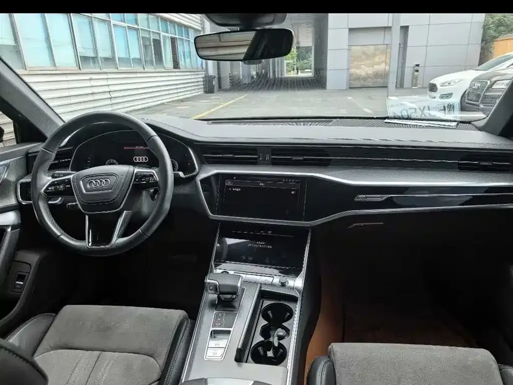 Audi A6L 2024 из CN, фото 8