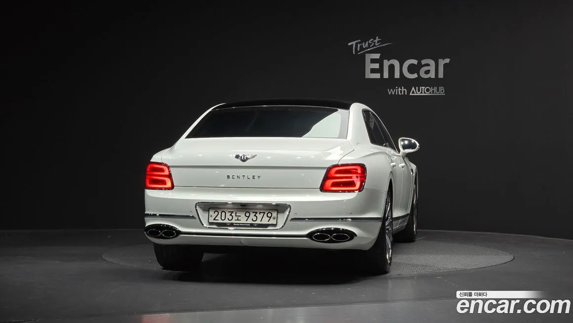 Bentley Flying Spur — фото 4