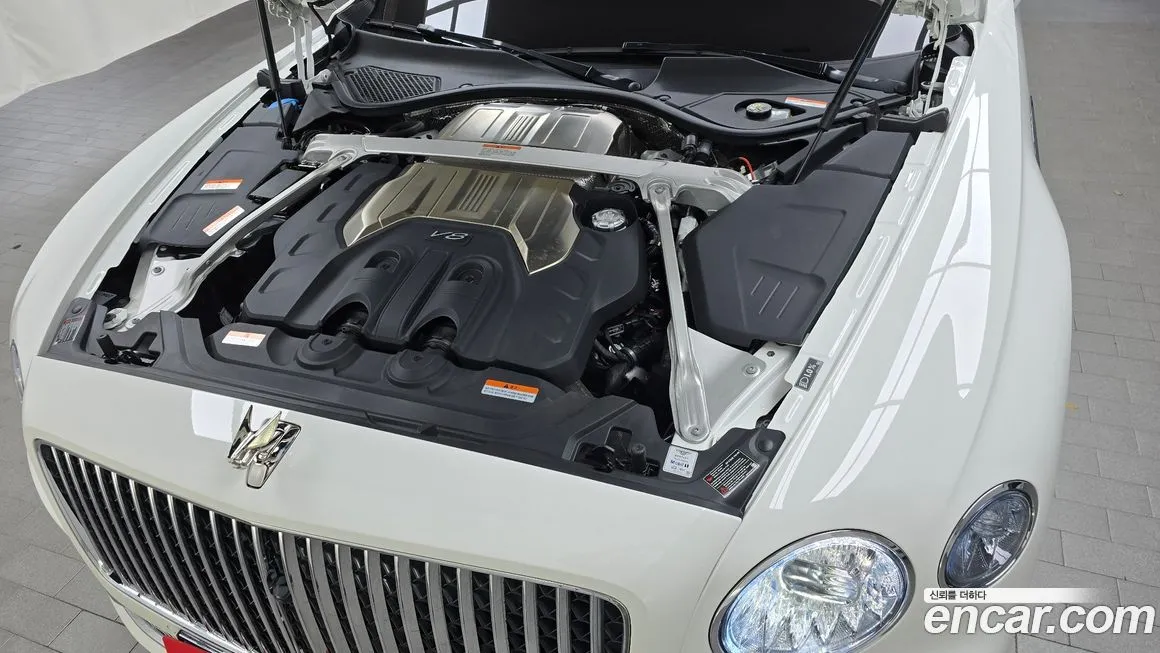 Bentley Flying Spur — фото 6