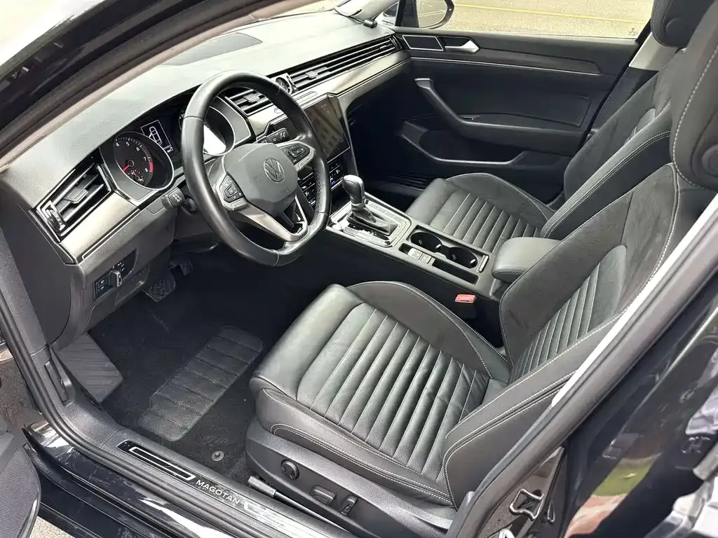 Volkswagen Magotan 2022 из CN, фото 2