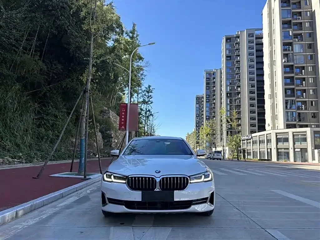 BMW 5 Series — фото 3