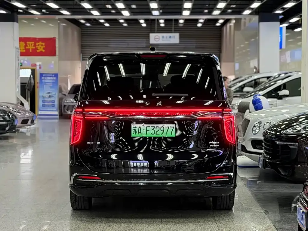 Hongqi HQ9 PHEV 2025 из CN, фото 3