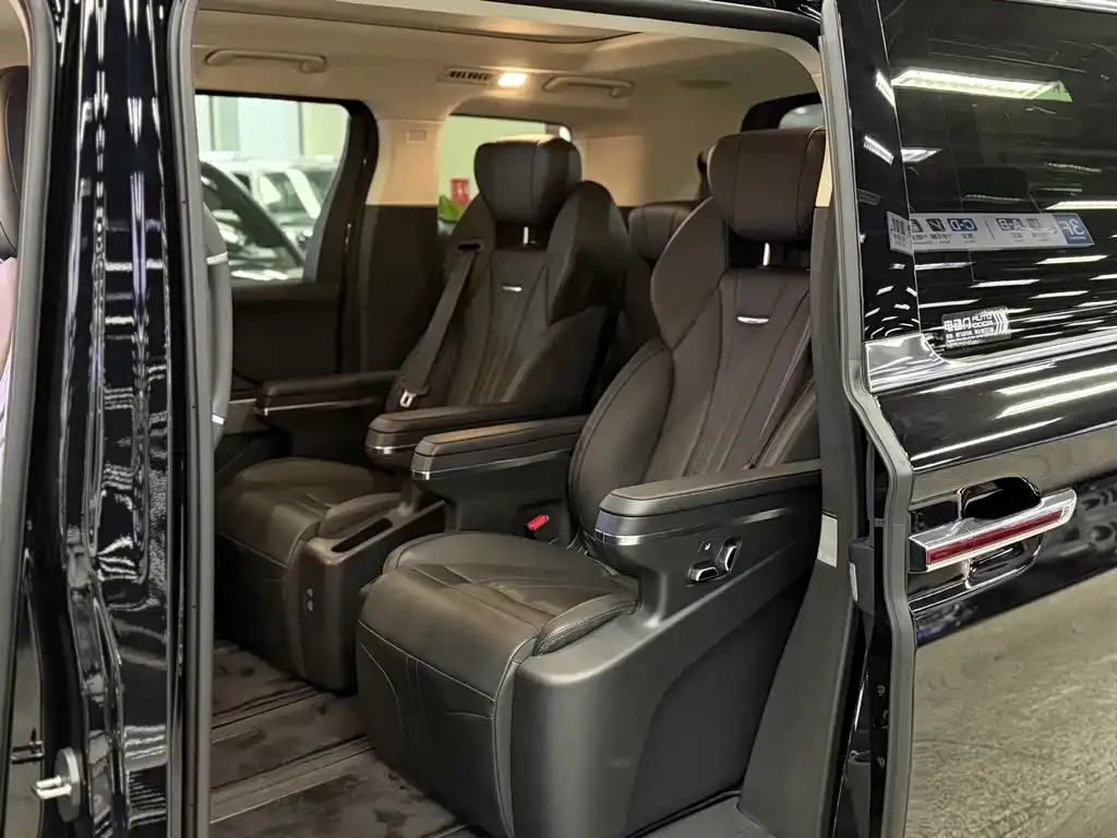 Hongqi HQ9 PHEV 2025 из CN, фото 5
