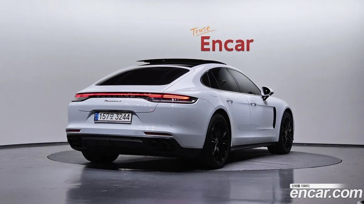 Porsche Panamera 2021 из KR, фото 2