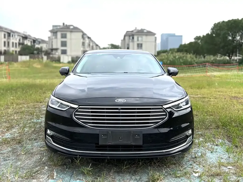 Ford Taurus 2021 из CN, фото 2