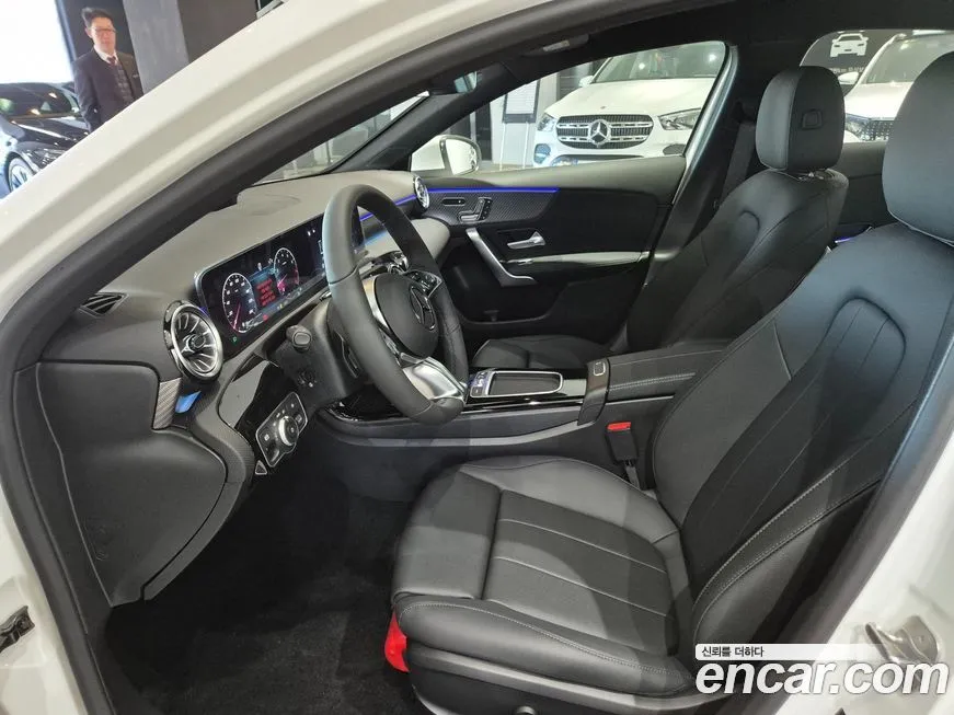 Mercedes-Benz A-Class — фото 10