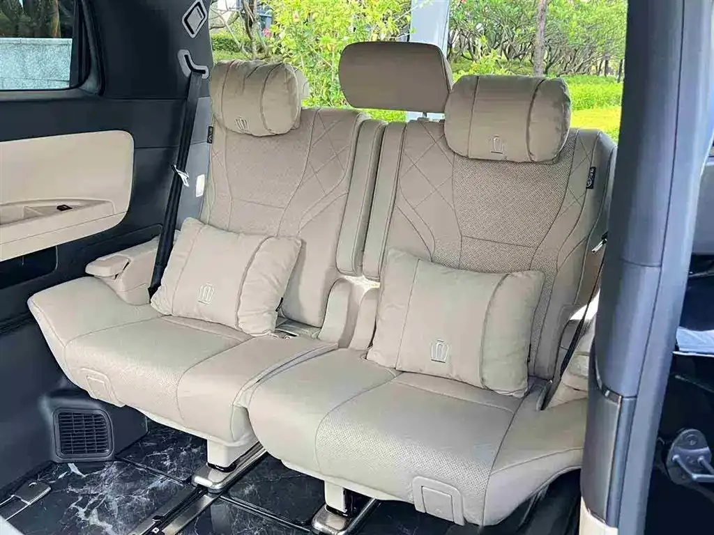 Toyota Vellfire 2024 из CN, фото 7