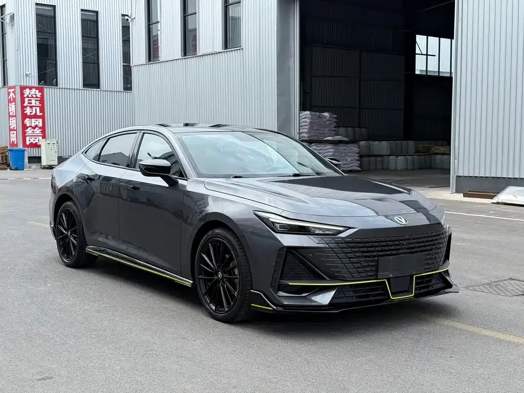 Changan UNI-V 2023 из CN, фото 3
