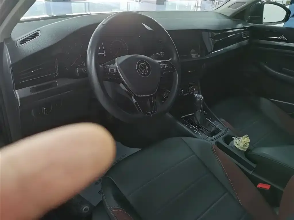 Volkswagen Bora 2021 из CN, фото 4