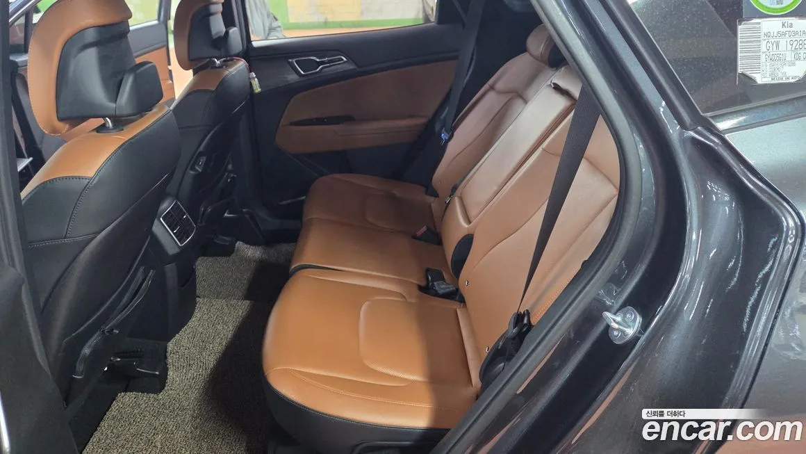 Kia Sportage — фото 10