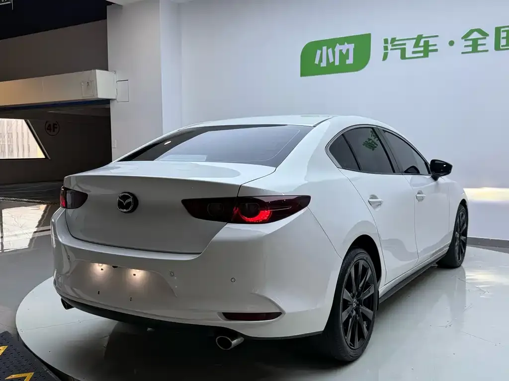 Mazda 3 Axela 2023 из CN, фото 5