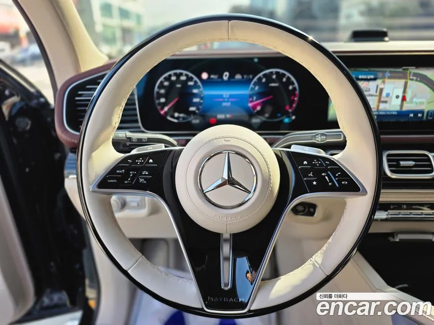 Mercedes-Benz GLS-Class — фото 10