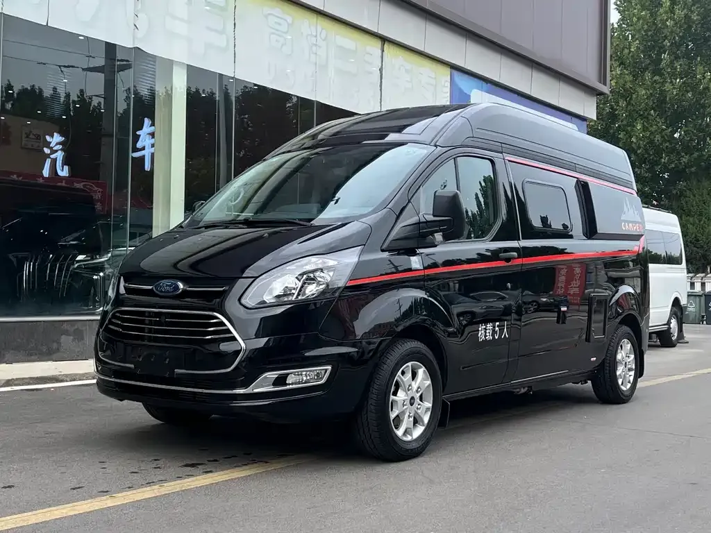 Ford Transit 2022 из CN, фото 1