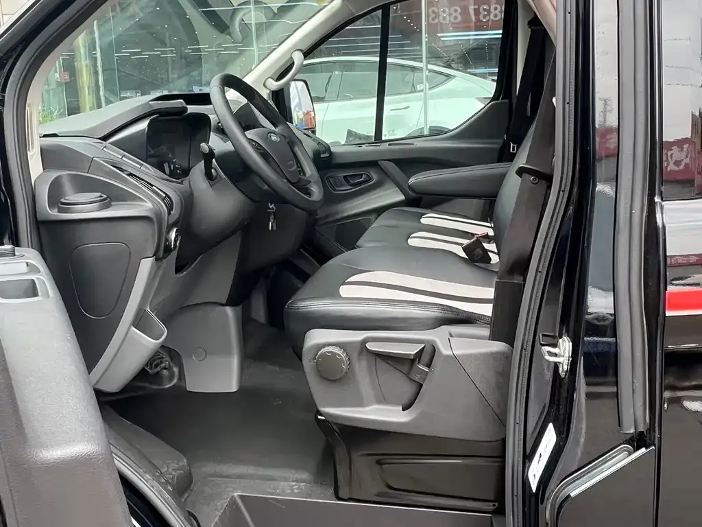 Ford Transit 2022 из CN, фото 7