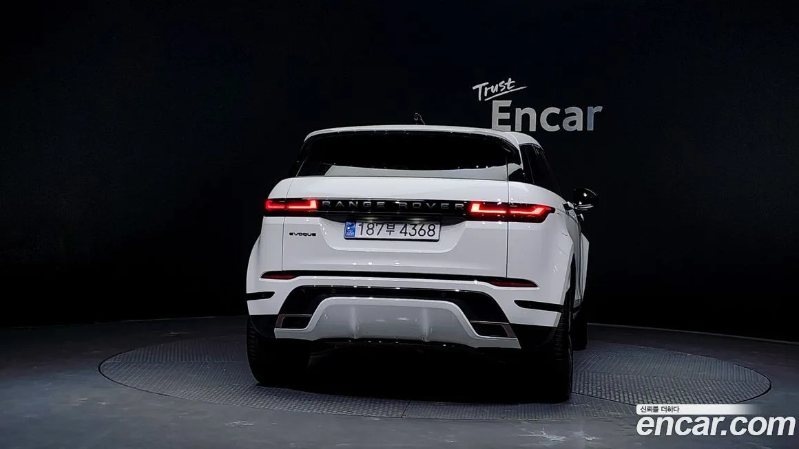 Land Rover Range Rover Evoque — фото 4