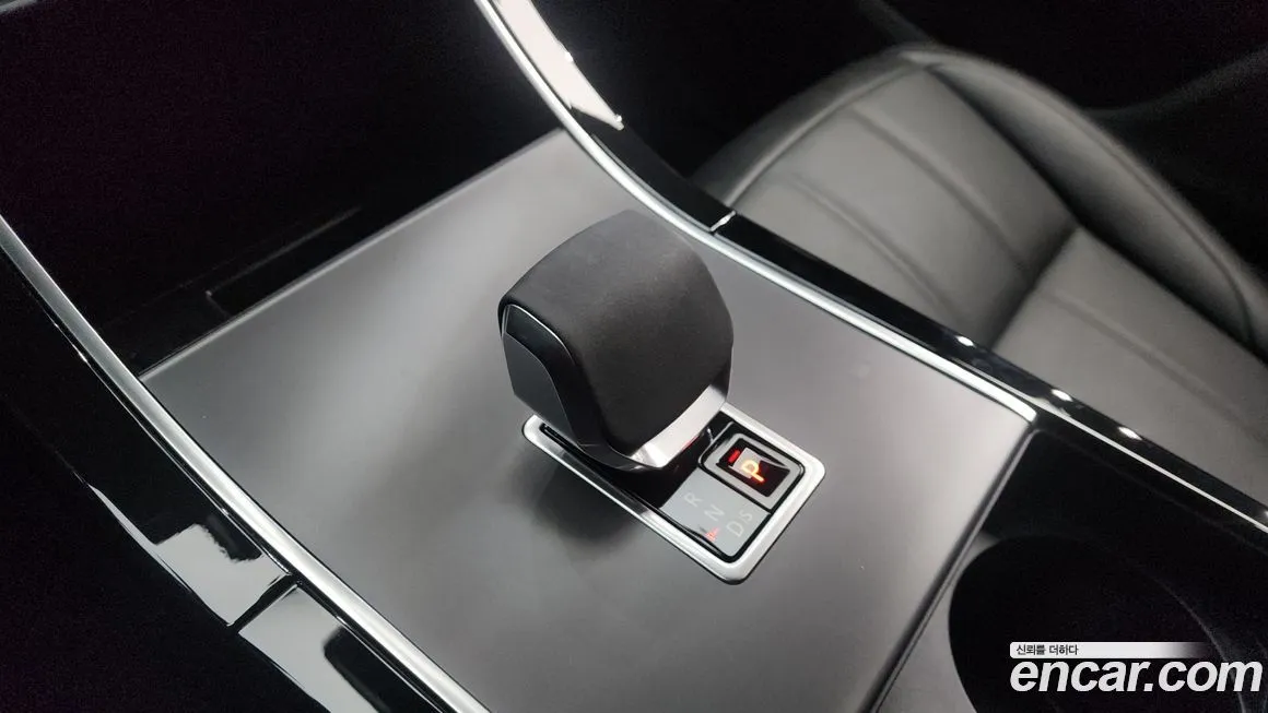 Land Rover Range Rover Evoque — фото 9