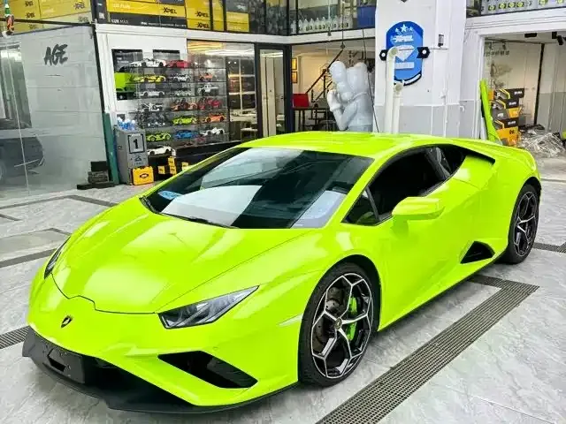 Lamborghini Huracan — фото 1