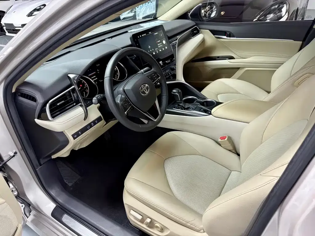 Toyota Camry 2021 из CN, фото 6