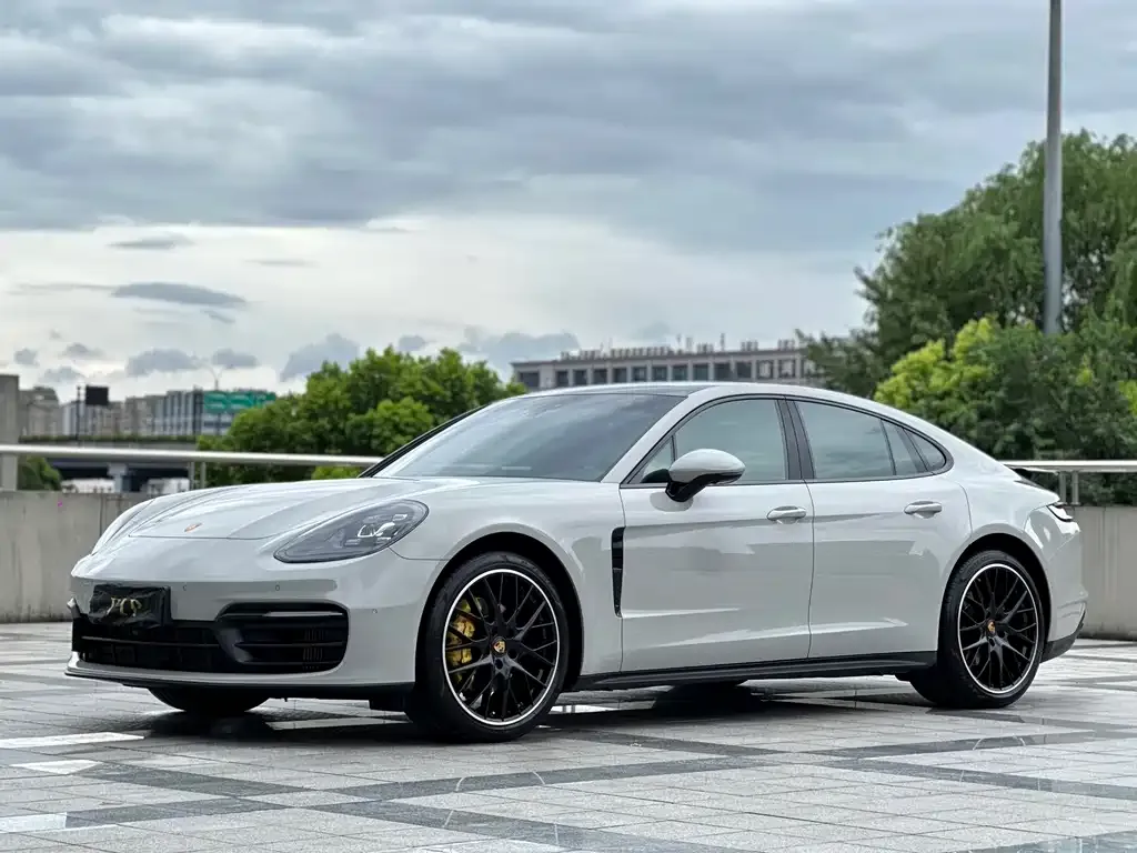 Porsche Panamera 2023 из CN, фото 1