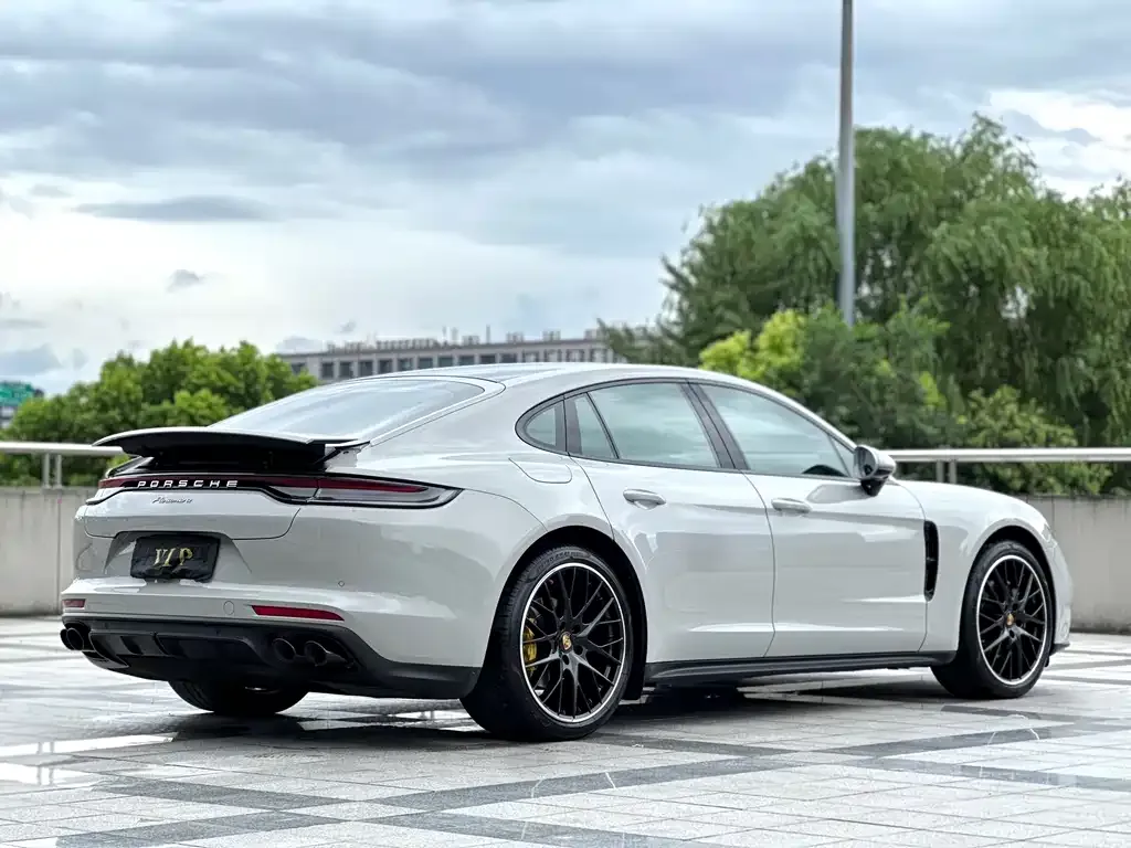 Porsche Panamera 2023 из CN, фото 7
