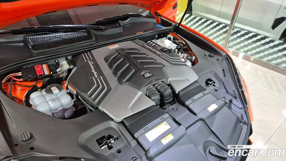 Lamborghini Urus 2025 из KR, фото 6