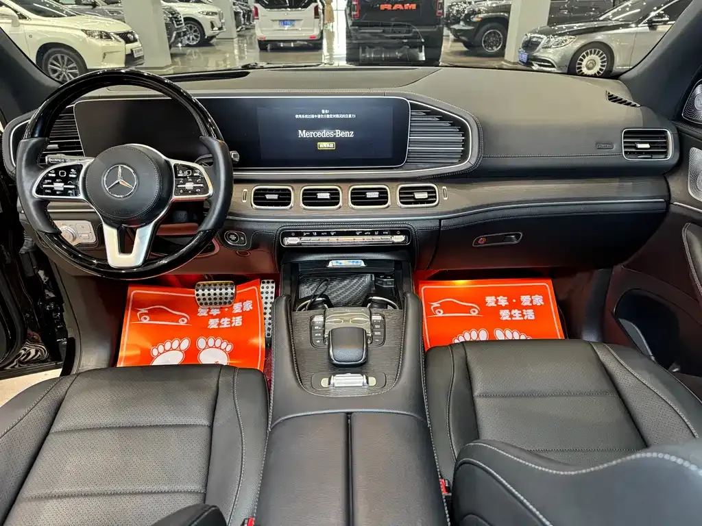 Mercedes-Benz GLS — фото 10