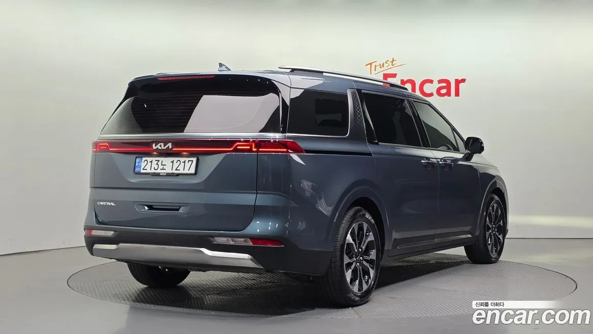 Kia Carnival — фото 2
