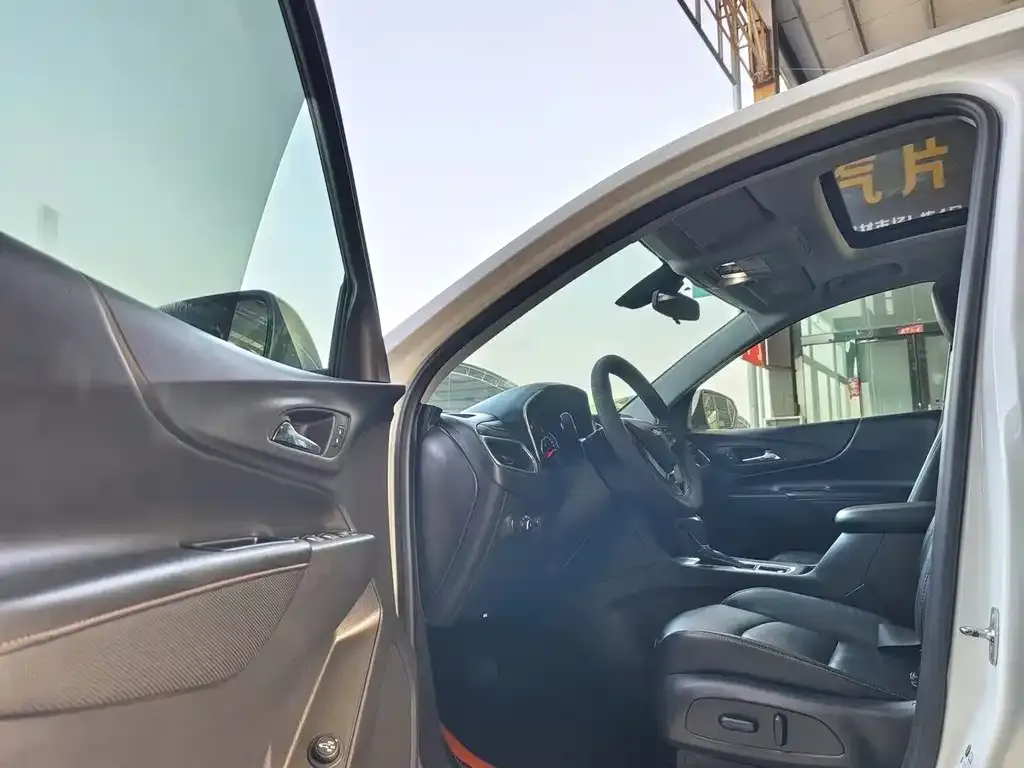 Chevrolet Equinox 2021 из CN, фото 7