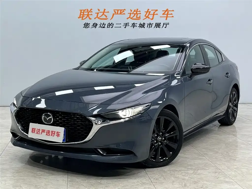 Mazda 3 Axela 2022 из CN, фото 1