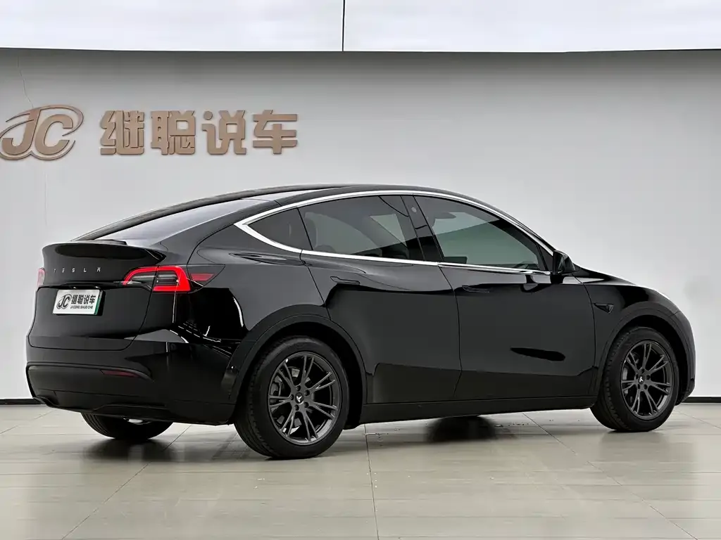 Tesla Model Y 2024 из CN, фото 5