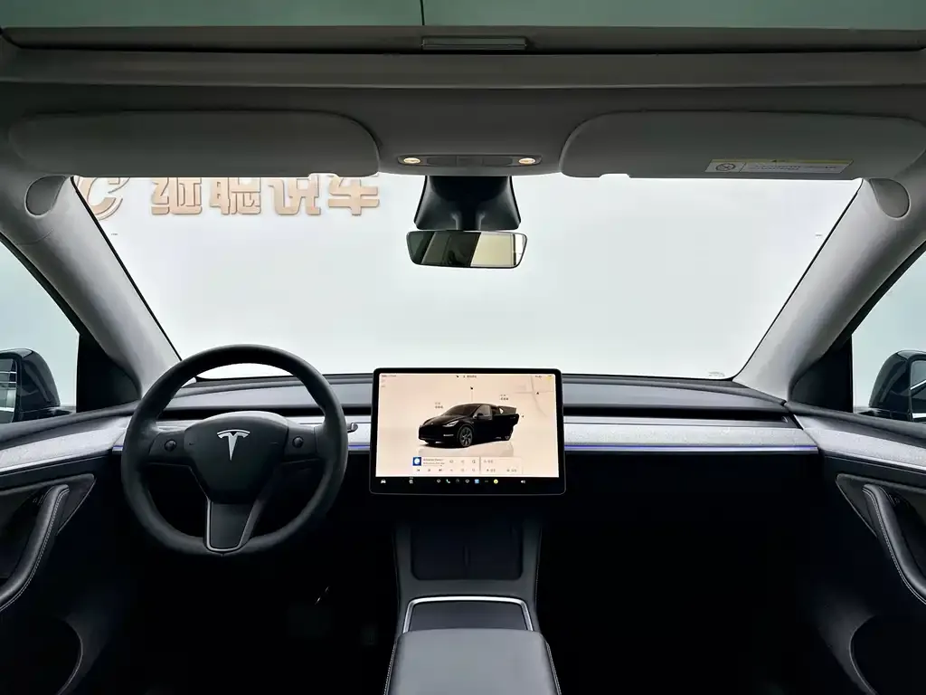 Tesla Model Y 2024 из CN, фото 8
