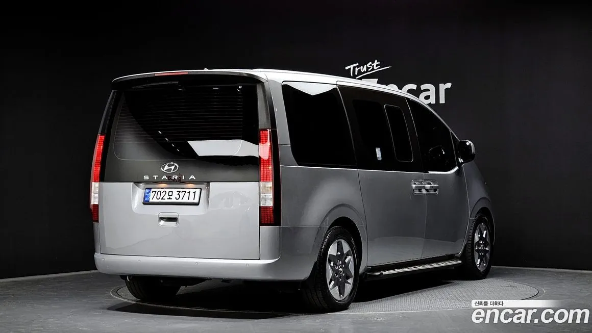 Hyundai Staria — фото 2