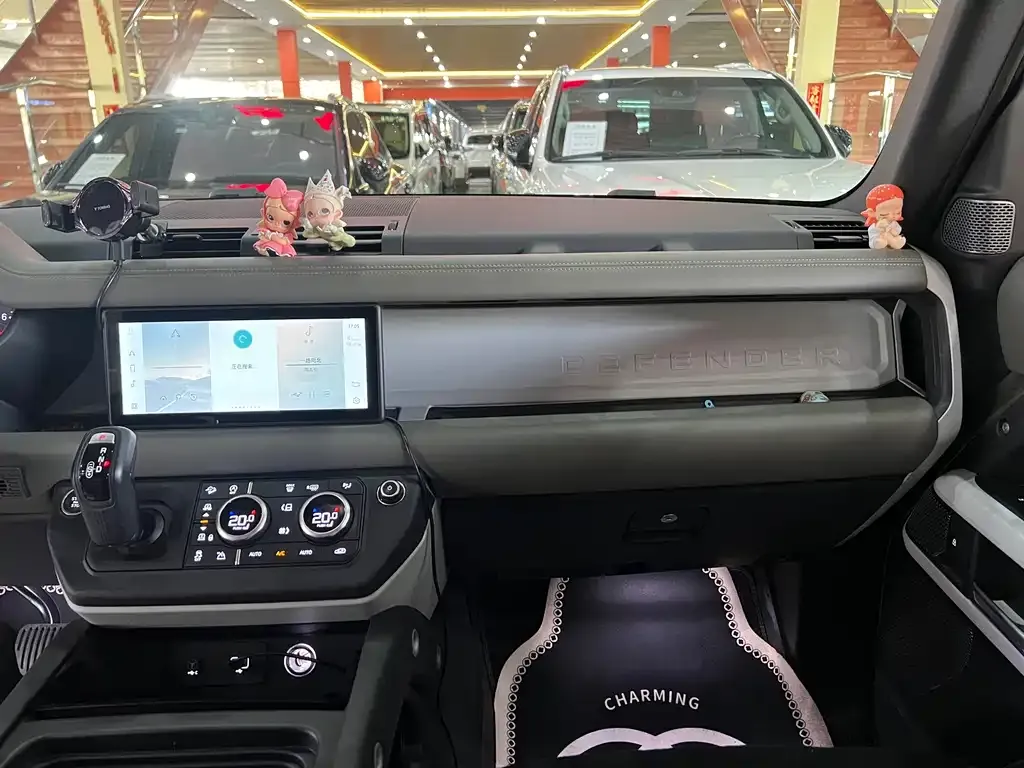 Land Rover Defender — фото 10