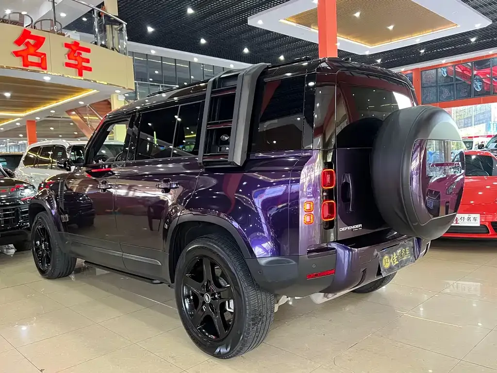 Land Rover Defender — фото 6