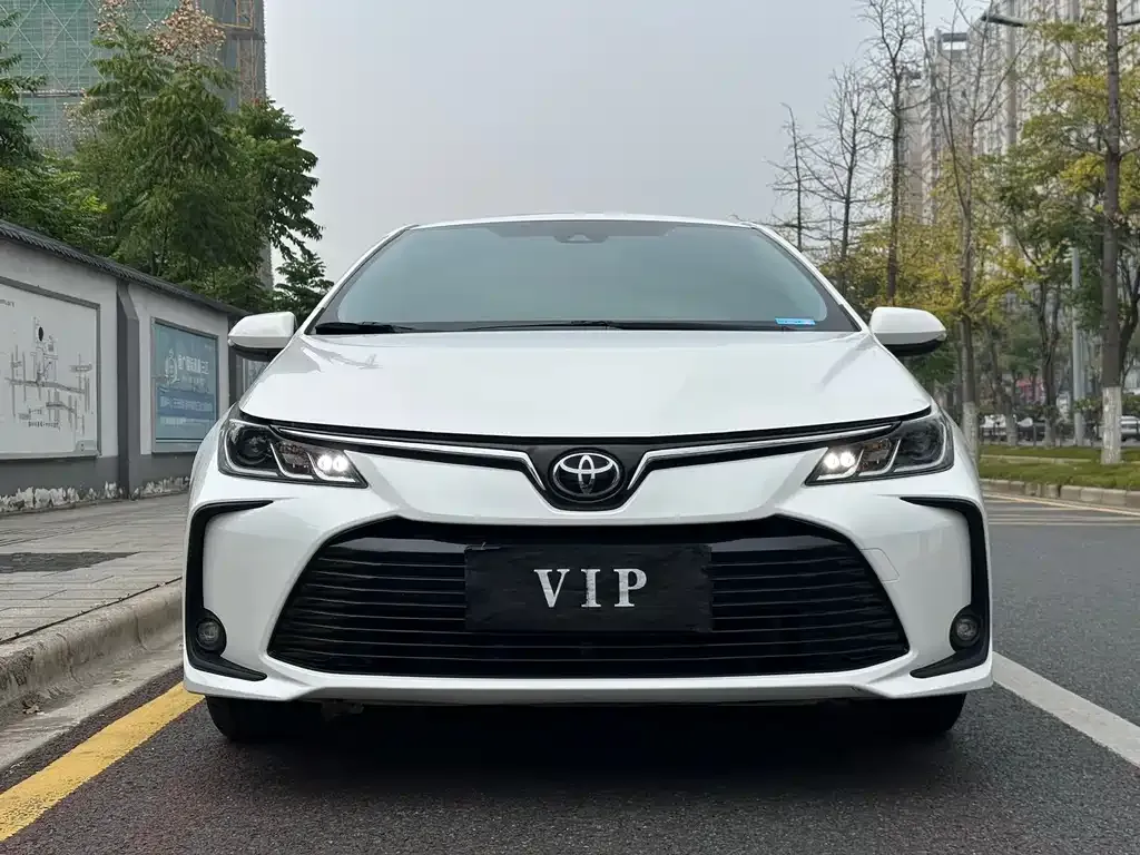 Toyota Corolla 2022 из CN, фото 1