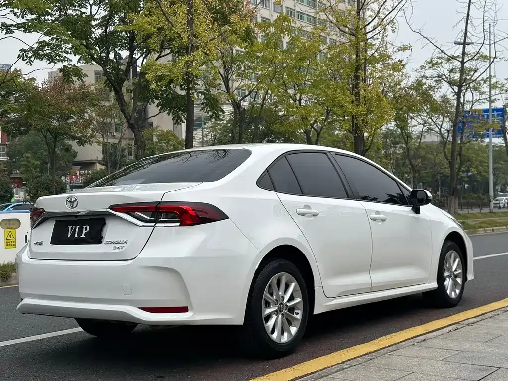 Toyota Corolla 2022 из CN, фото 8